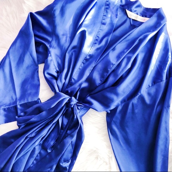 Victoria's Secret Other - Victoria Secret Silky Robe
